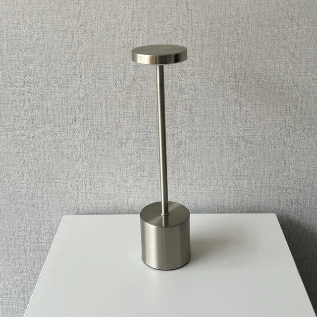 Lámpara de Mesa LED Recargable Sin Cable Metal